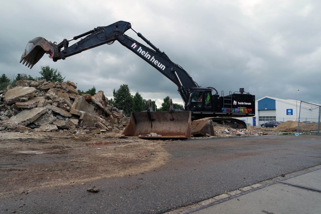 Hein Heun Sloopwerken B.V. - Totaalsloop bedrijfspand Vroomshoop