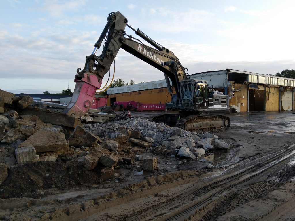 Hein Heun Sloopwerken B.V. - Totaalsloop project Linderflier Vroomshoop