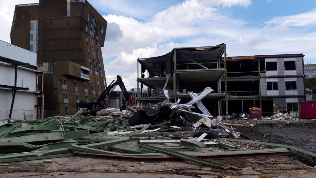 Hein Heun Sloopwerken B.V. - Demontage Hanzehogeschool Groningen