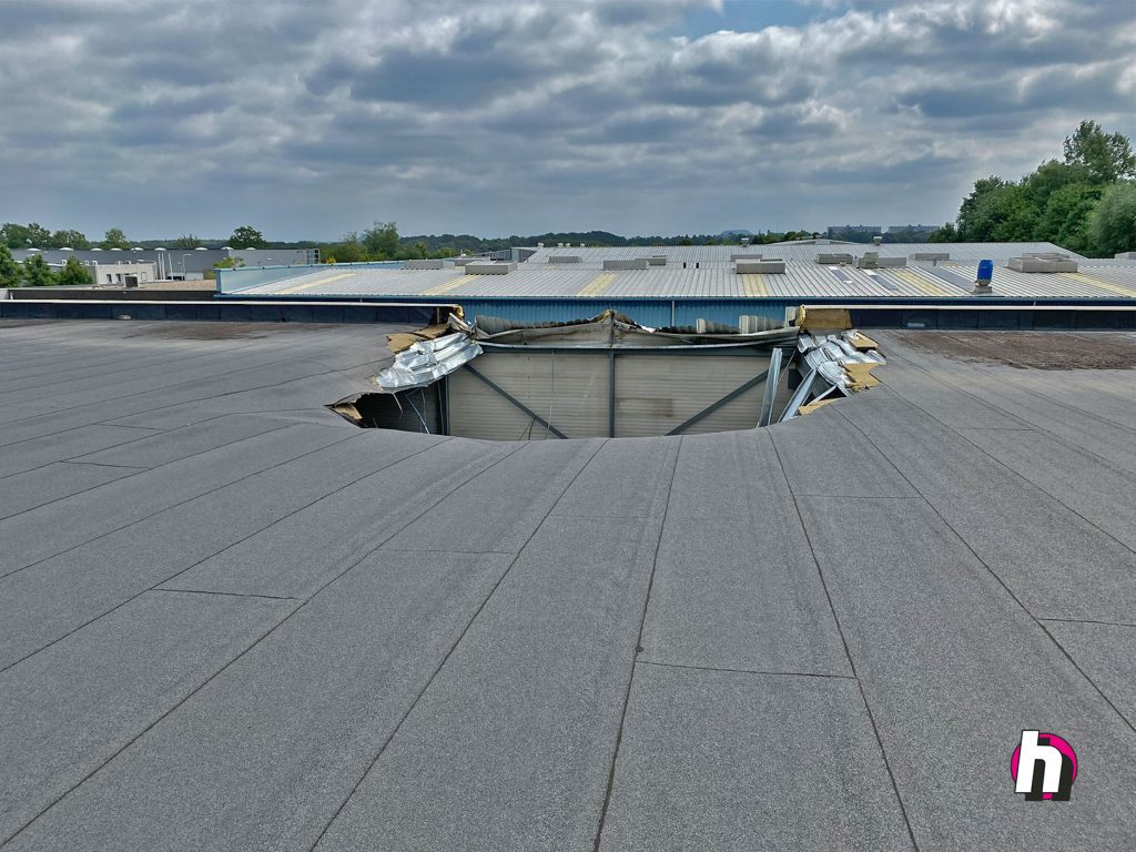 Hein Heun - Dakinstorting door waterschade in Kerkrade (NL)